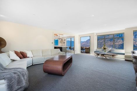 Photo of property in 15 Summit Lane, Ben Lomond, Queenstown, 9371