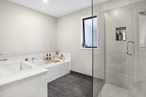 Photo of property in 10 Peony Drive, Greytown, 5712