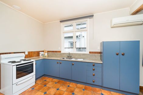 Photo of property in 43 Lyndhurst Street, Takaro, Palmerston North, 4412