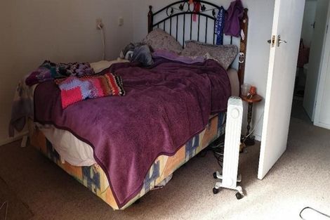 Photo of property in 19 Gloag Street, Waverley, 4510