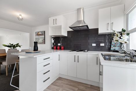 Photo of property in 15 Norman Street, Nawton, Hamilton, 3200