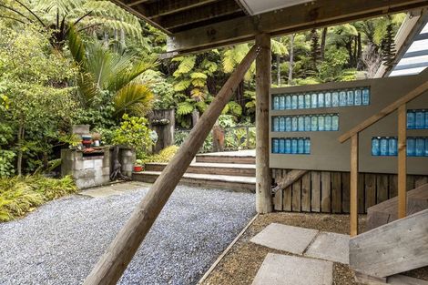 Photo of property in 19 Sandy Bay Road, Black Rock, Picton, 7282