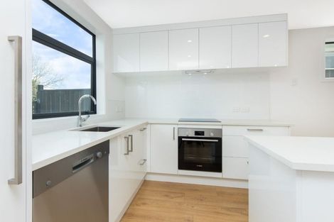 Photo of property in 6 Mokopiko Court, Beach Haven, Auckland, 0626