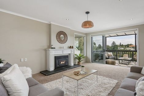 Photo of property in 21 Landview Road, Parkvale, Tauranga, 3112