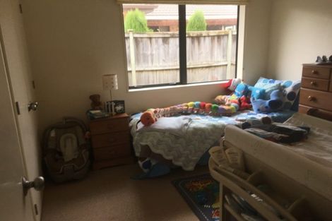 Photo of property in 13 Blackwood Drive, Wattle Downs, Auckland, 2103