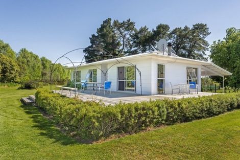 Photo of property in 172 Whatatutu Road, Te Karaka, 4094