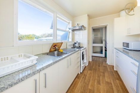 Photo of property in 14 Tatariki Street, Rosehill, Papakura, 2113