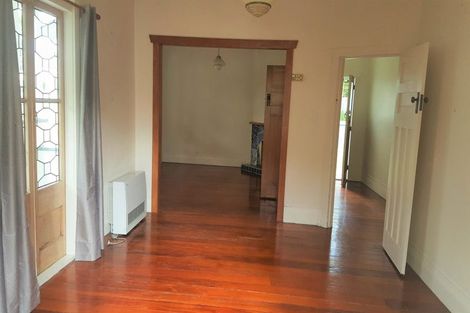 Photo of property in 19 Royal Terrace, Sandringham, Auckland, 1025