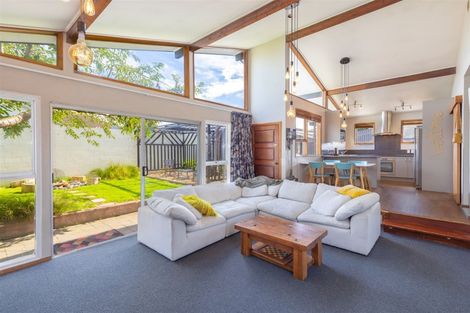 Photo of property in 121 Oakhampton Street, Hornby, Christchurch, 8042