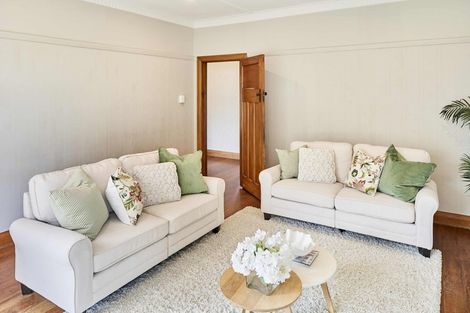 Photo of property in 57 Ranui Terrace, Tawa, Wellington, 5028