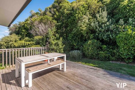 Photo of property in 35 Meadowcroft Grove, Johnsonville, Wellington, 6037