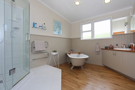 Photo of property in 6 Toia Street, Marton, 4710