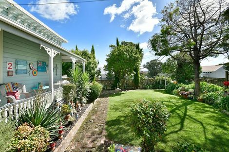Photo of property in 2b Mcleod Street, Helensville, 0800