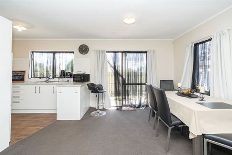 Photo of property in 25b Ross Crescent, Fairfield, Hamilton, 3214
