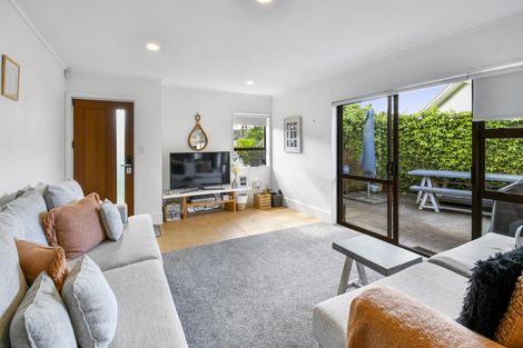 Photo of property in 34a Landscape Road, Pukekohe, 2120