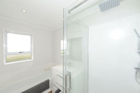 Photo of property in 74 Maidstone Road, Ilam, Christchurch, 8041