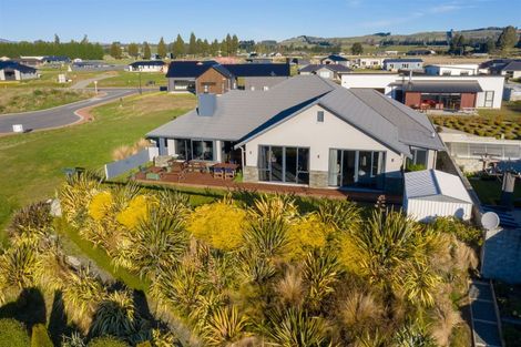 Photo of property in 12 Tawera Place, Te Anau, 9679