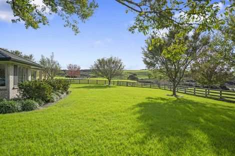 Photo of property in 68d Tuparekura Road, South Head, Helensville, 0874