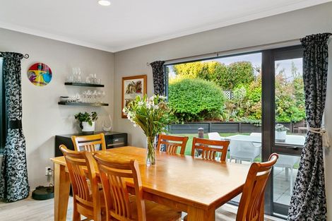 Photo of property in 2 Balmoral Drive, Hilltop, Taupo, 3330