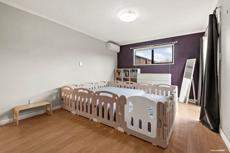 Photo of property in 2 Arlose Place, Westgate, Auckland, 0614