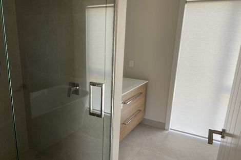 Photo of property in 2 Grove Lane, Omokoroa, 3114