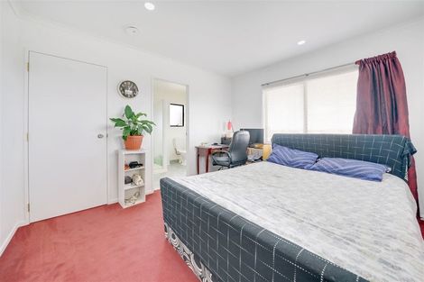 Photo of property in 4 Brunswick Rise, Mangere, Auckland, 2022