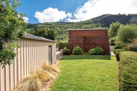 Photo of property in 36 Norfolk Street, Arrowtown, 9302