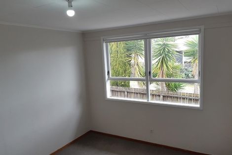 Photo of property in 28 Ussher Place, Pakuranga Heights, Auckland, 2010