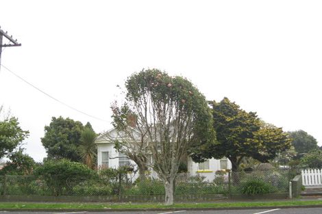 Photo of property in 11 Grey Street, Waitara, 4320