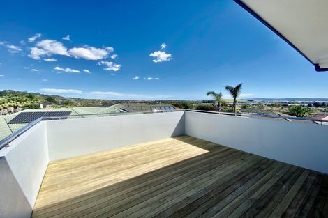 Photo of property in 53 Westerham Drive, Dannemora, Auckland, 2016