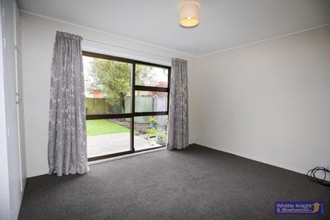 Photo of property in 2/83 Roberta Drive, Somerfield, Christchurch, 8024