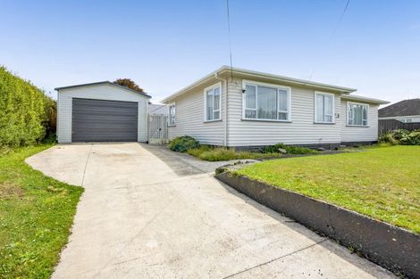 Photo of property in 28 Celia Street, Stratford, 4332