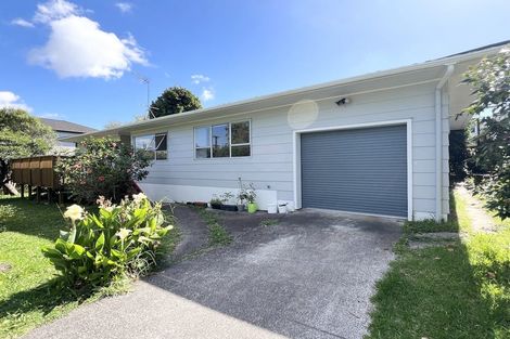 Photo of property in 1/7 Becroft Drive, Forrest Hill, Auckland, 0620