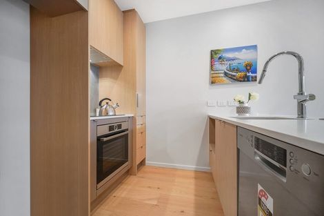 Photo of property in 118/9 Madeira Lane, Grafton, Auckland, 1023