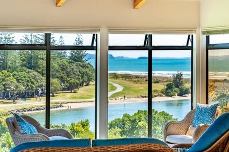 Photo of property in 2/42 Amorino Drive, Red Beach, 0932