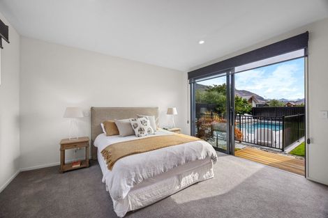 Photo of property in 16 Sapphire Spring Rise, Wanaka, 9305