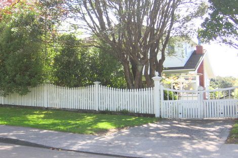 Photo of property in 6 Woodmancote Road, Khandallah, Wellington, 6035