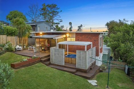Photo of property in 94 Glencoe Road, Browns Bay, Auckland, 0630