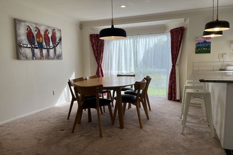 Photo of property in 8 Ballini Rise, West Harbour, Auckland, 0618