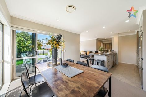 Photo of property in 27 Simpson Crescent, Raumati Beach, Paraparaumu, 5032