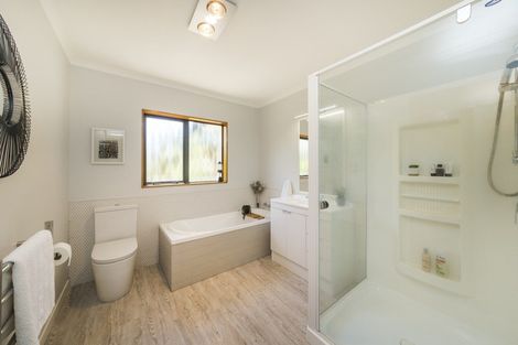 Photo of property in 294 Polson Hill Drive, Aokautere, Palmerston North, 4471