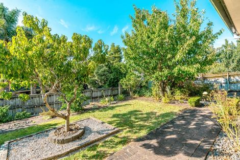 Photo of property in 98 Rototuna Road, Rototuna, Hamilton, 3210