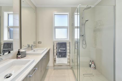 Photo of property in 7 Paso Fino Crescent, Karaka, Papakura, 2113