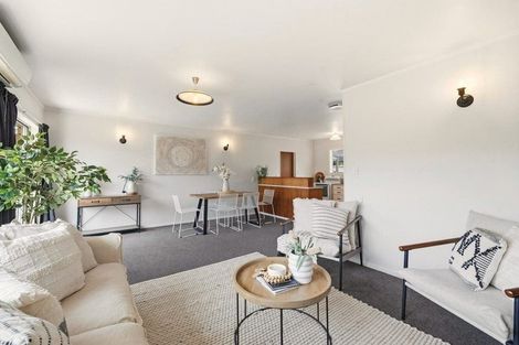 Photo of property in 2/531 Devonport Road, Tauranga South, Tauranga, 3112