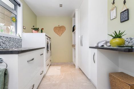 Photo of property in 47 Sarahs Hill, Hahei, Whitianga, 3591