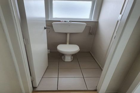 Photo of property in 8 Takapuwahia Drive, Takapuwahia, Porirua, 5022