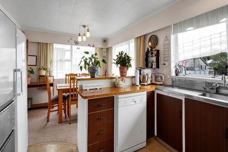 Photo of property in 38 Standish Street, Inglewood, 4330