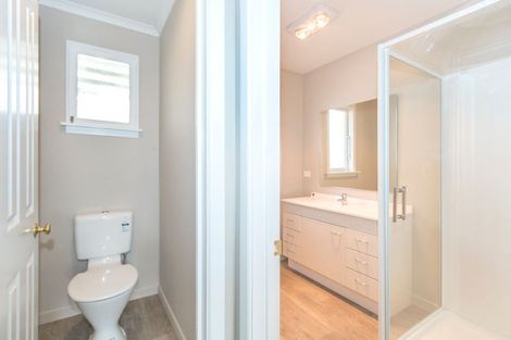 Photo of property in 1/35 Packe Street, Edgeware, Christchurch, 8013