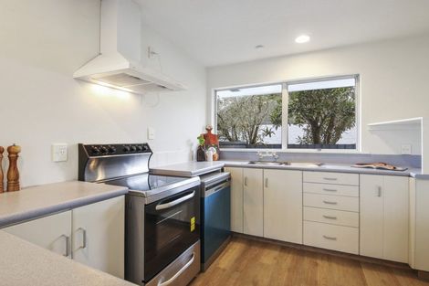 Photo of property in 25 Heathglen Avenue, Parklands, Christchurch, 8083