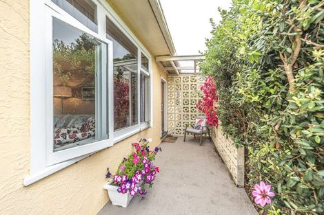 Photo of property in 1 Plunket Street, Durie Hill, Whanganui, 4500